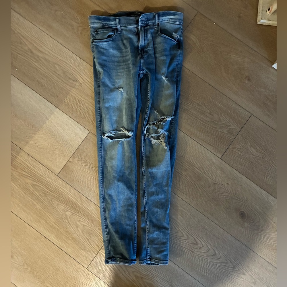 Hollister Men’s Distressed Slim Jeans 32x30 Medium Wash